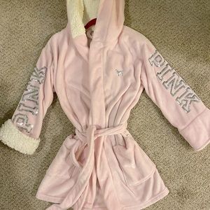Sherpa Bling VS PINK Robe